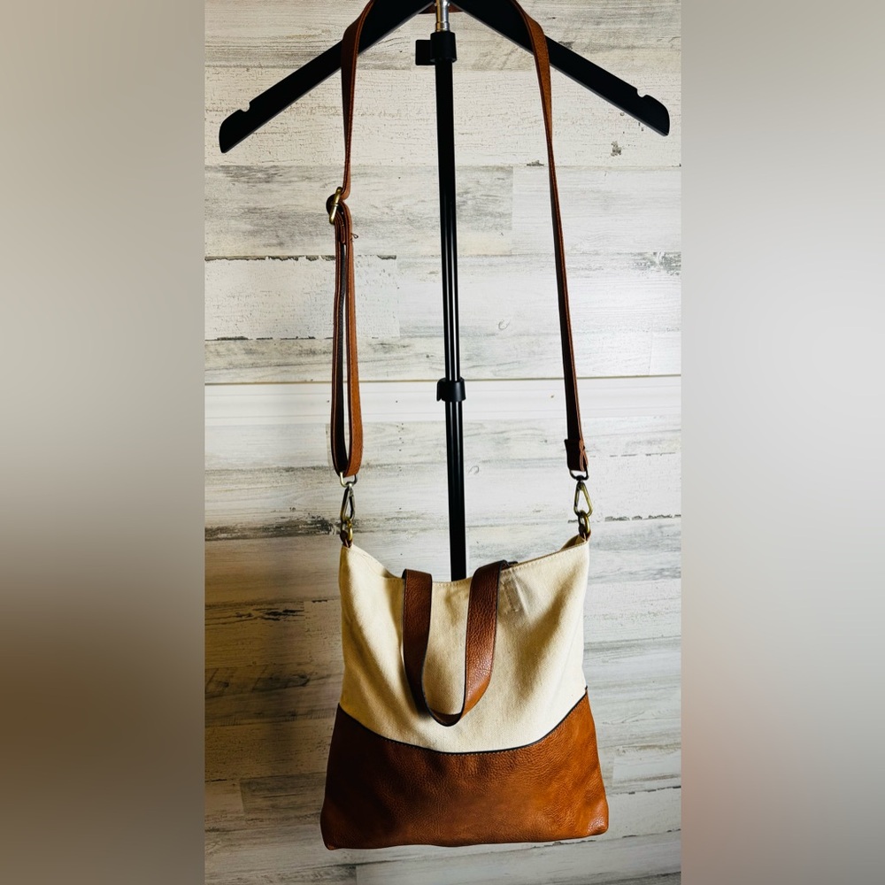 Free People Crossbody Purse & Satchel Purse Vegan Leather With Detachable Strap - Picture 5 of 12